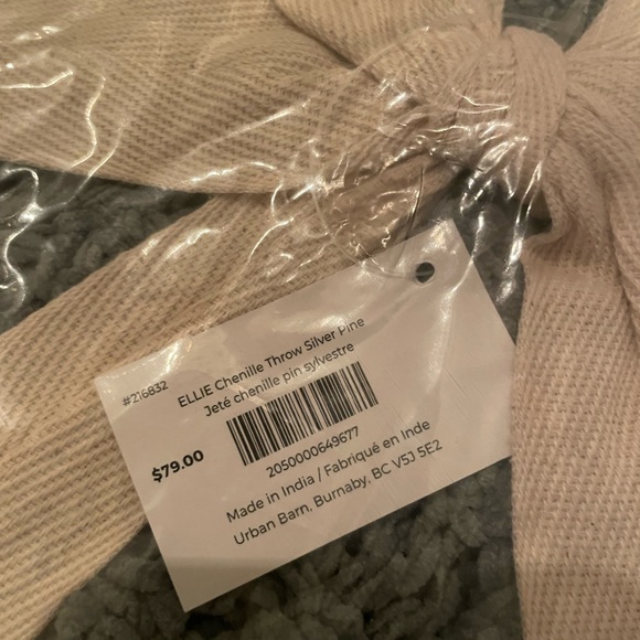 Urban Barn throw brand new - Picture 2 of 4